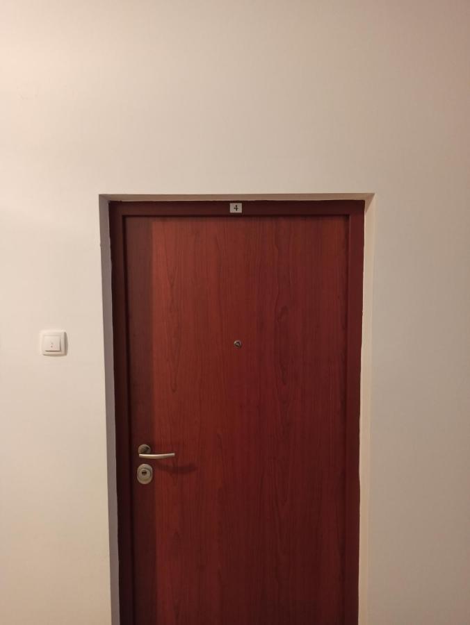 Apartman Dajana Требинє Екстер'єр фото